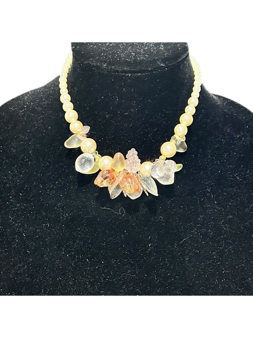 Vintage Lucite Fruit Vegetable Leaves Faux Pearl Choker Necklace 1950’s